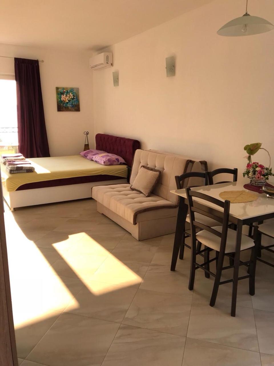 Apartmani Roganovic Luštica Esterno foto