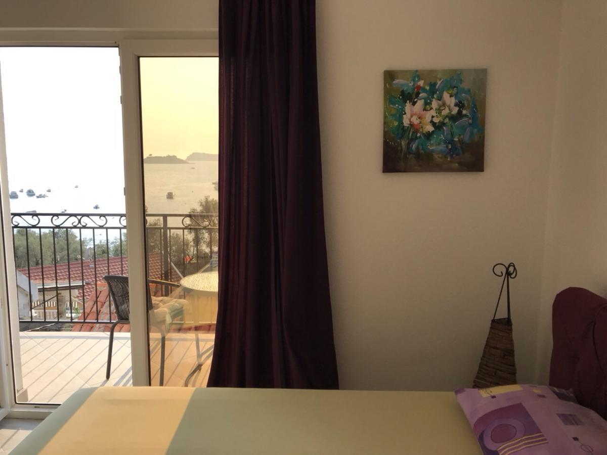 Apartmani Roganovic Luštica Esterno foto